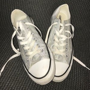 Silver Converse All Star sz 8