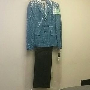 Brand new women's business suit