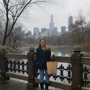 Meet your Posher, Ashley