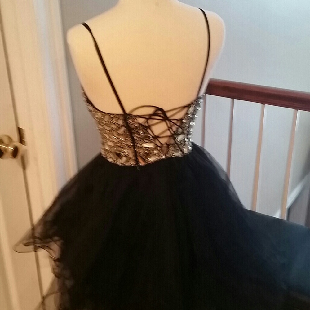 Prom dress - Picture 2 of 2