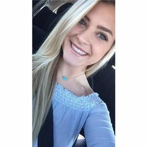 Meet your Posher, Cami