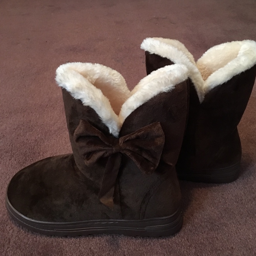 Cute winter-spring or fall boots 👢