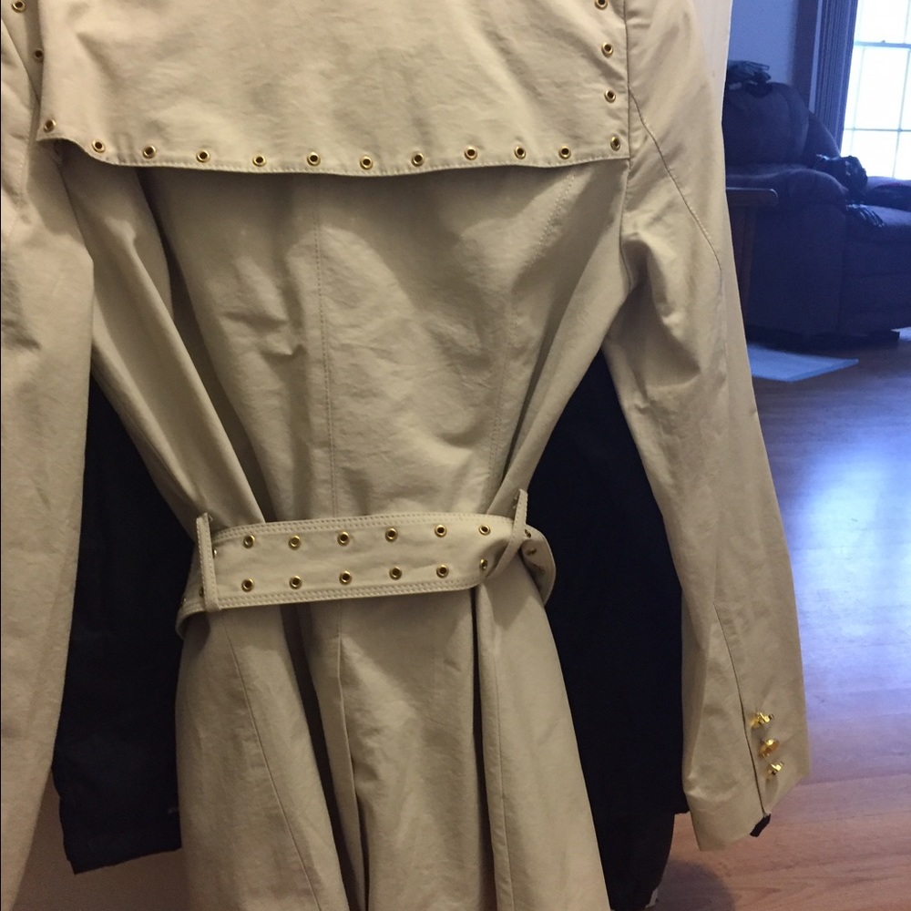 Coat - Picture 2 of 2