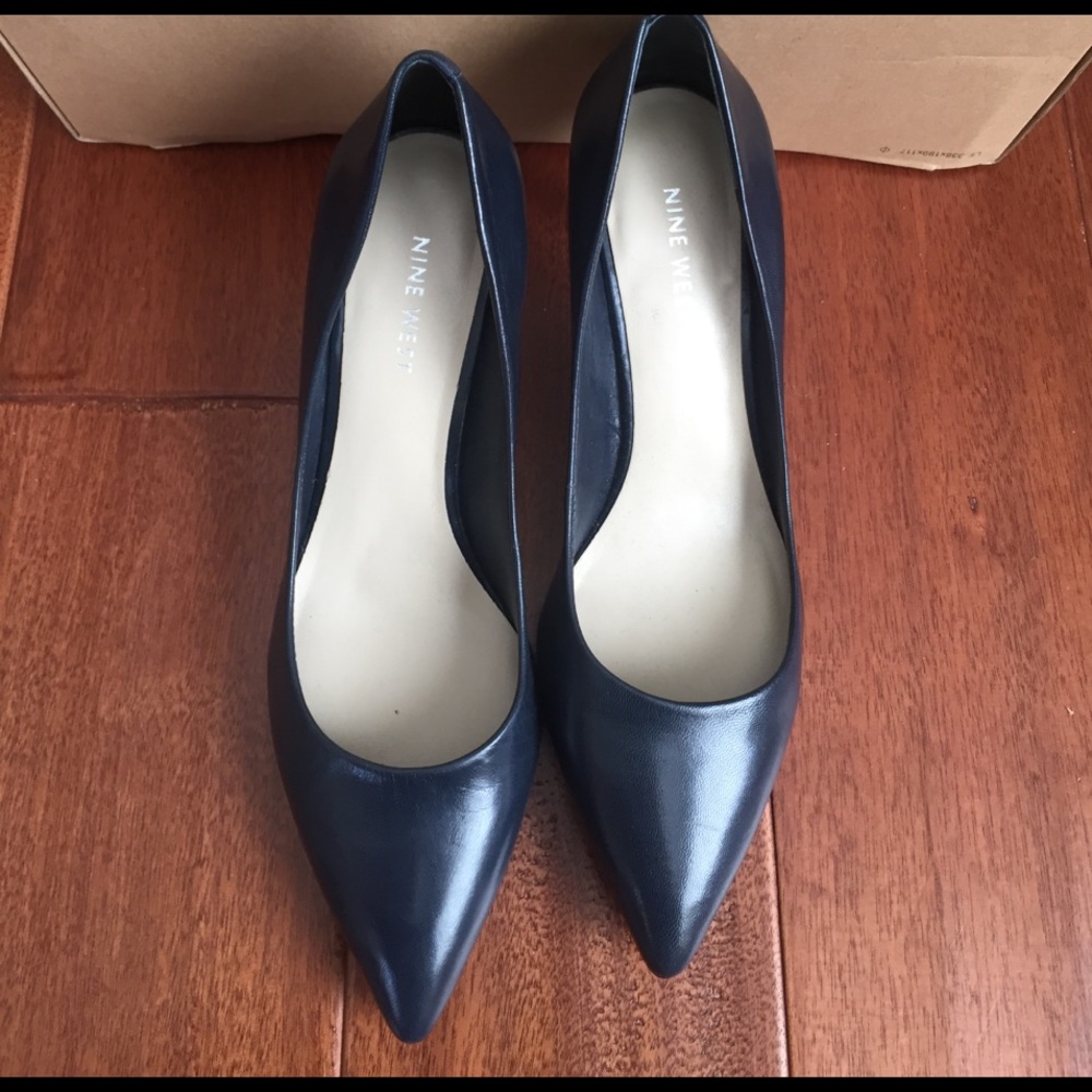 Nine West pointed heels