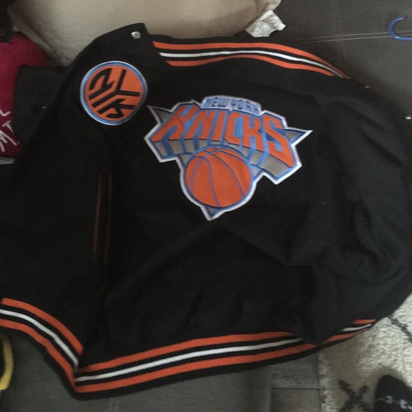 New York knicks reversible jacket - Picture 2 of 2