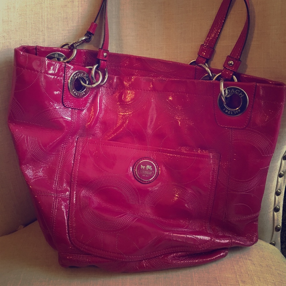 Magenta COACH purse!
