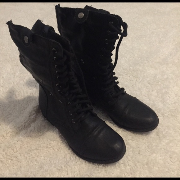 Combat boots - Picture 1 of 3