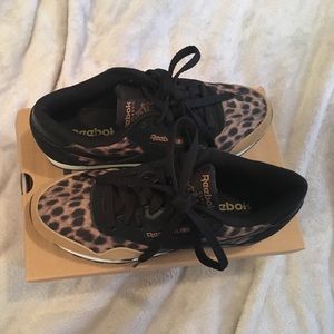 Reebok classics leopard print