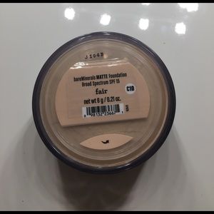 Bare Minerals Matte Foundation- shade: Fair