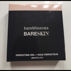 Bare Minerals Perfecting Veil shade: light to med.