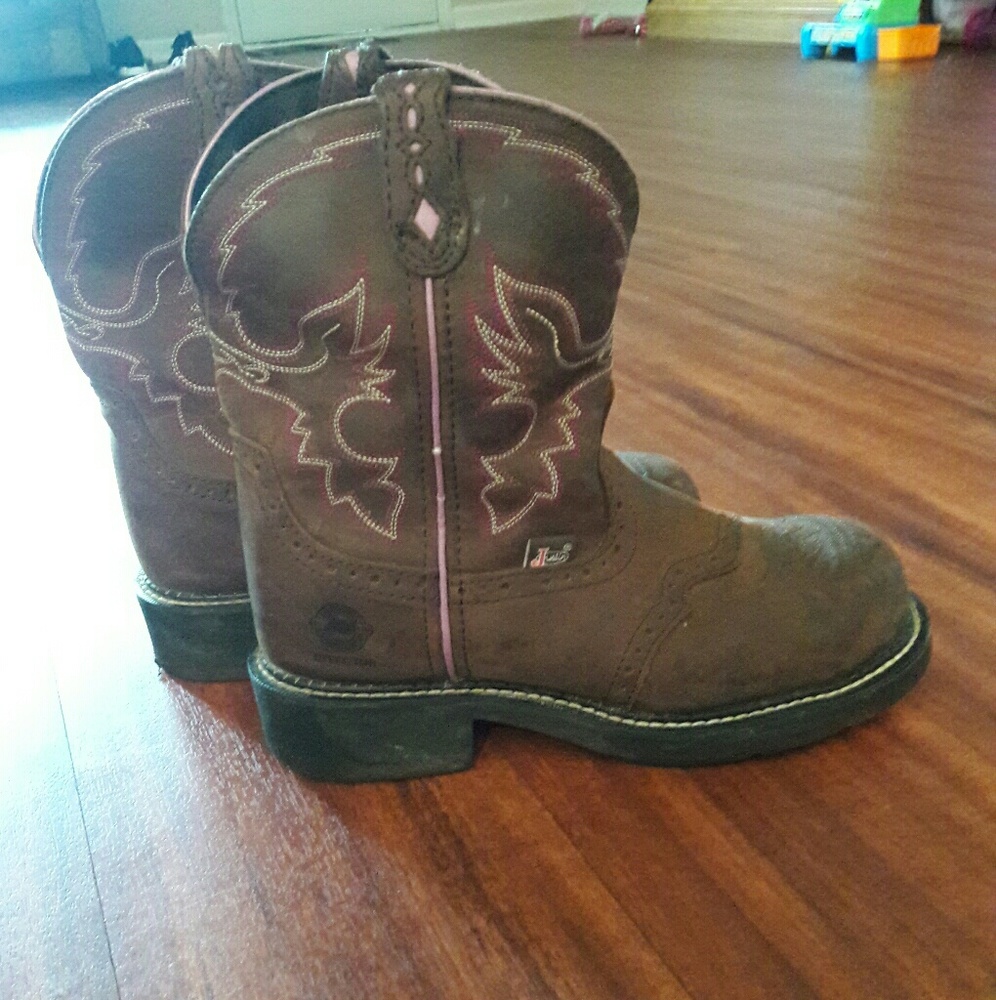 Justin boots SOLD