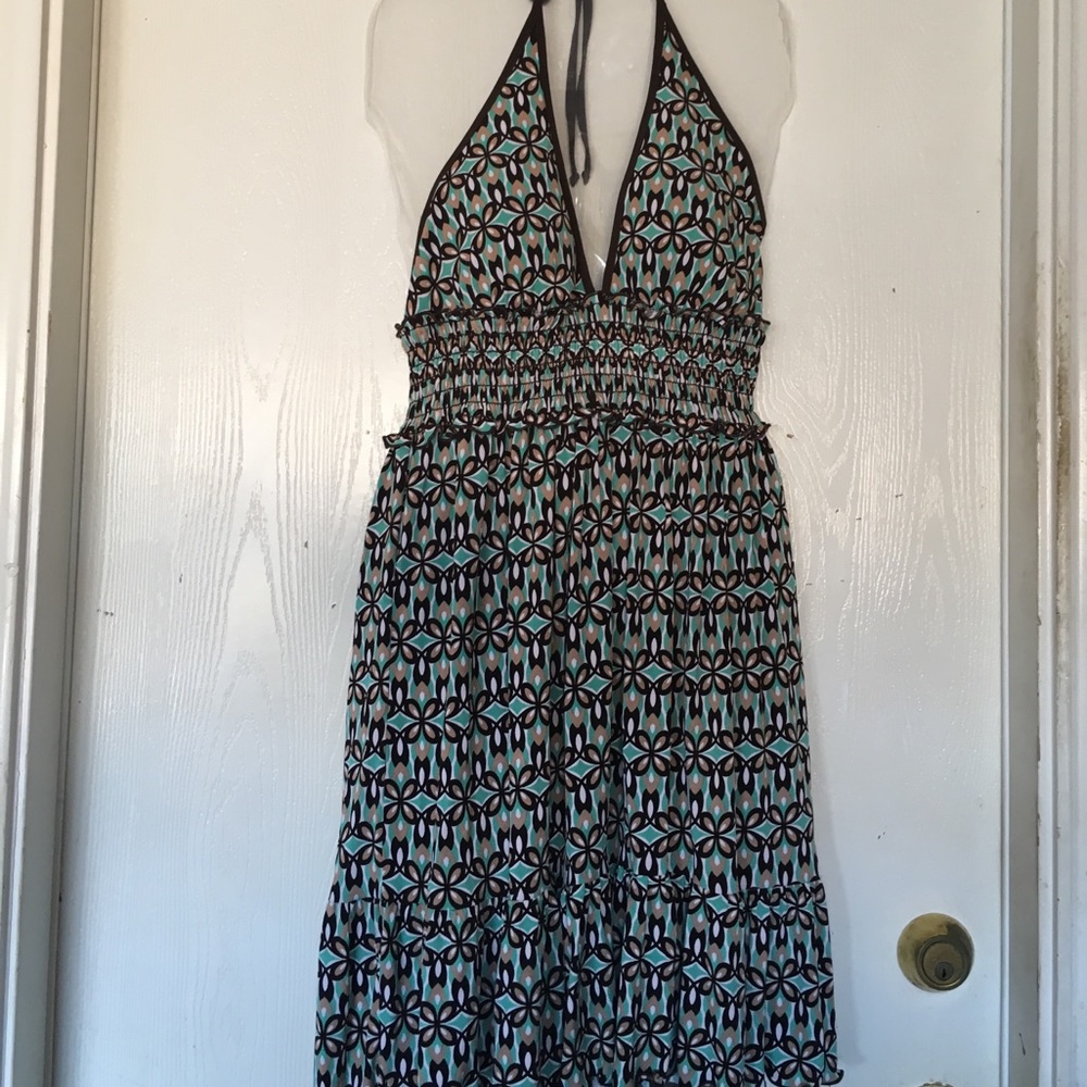 Pre-owned backless dress