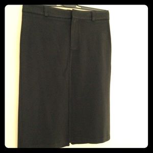 GAP size 2 skirt