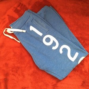Men's Comfy Hollister sweats