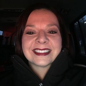 Meet your Posher, Michele