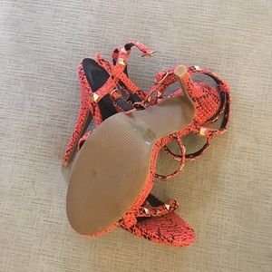 Womens shoes