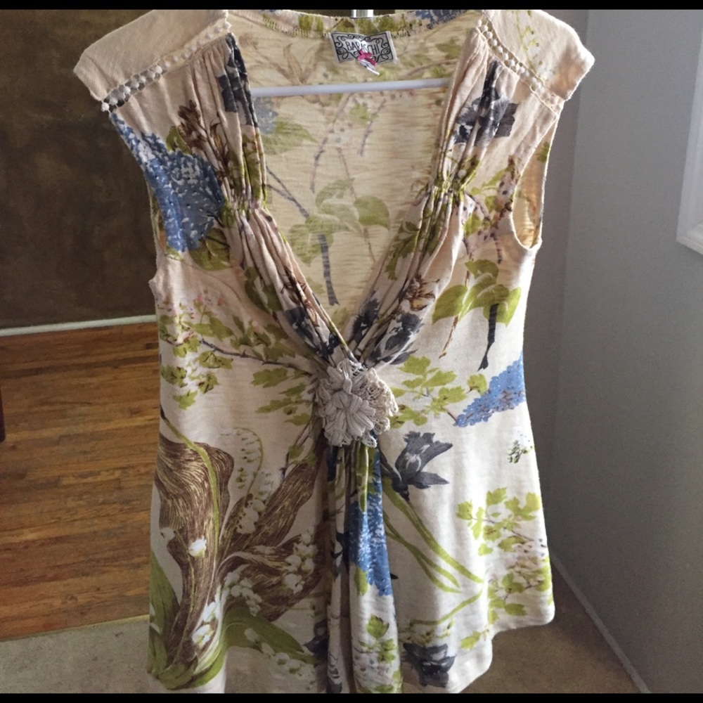 Super cute top from anthropologie