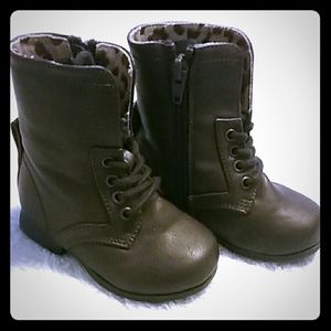 Children's Place toddler girl combat boots.