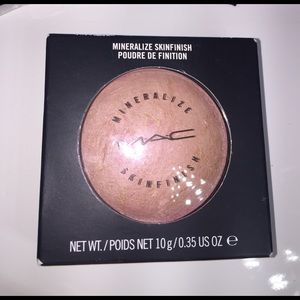 MAC mineralize skinfinish porcelain pink