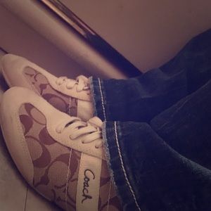 Used coach shoes size 8