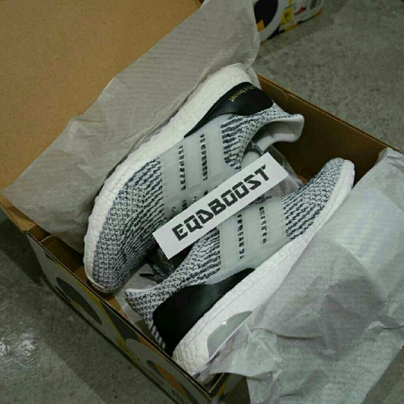 Adidas ultraboost ultra boost oreo size 10.5or9.5 - Picture 1 of 1