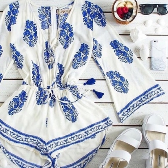 ❗️CLEARANCE Porcelain Floral Print Romper - Picture 3 of 6