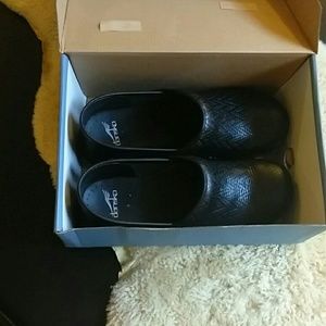Black Dansko clogs