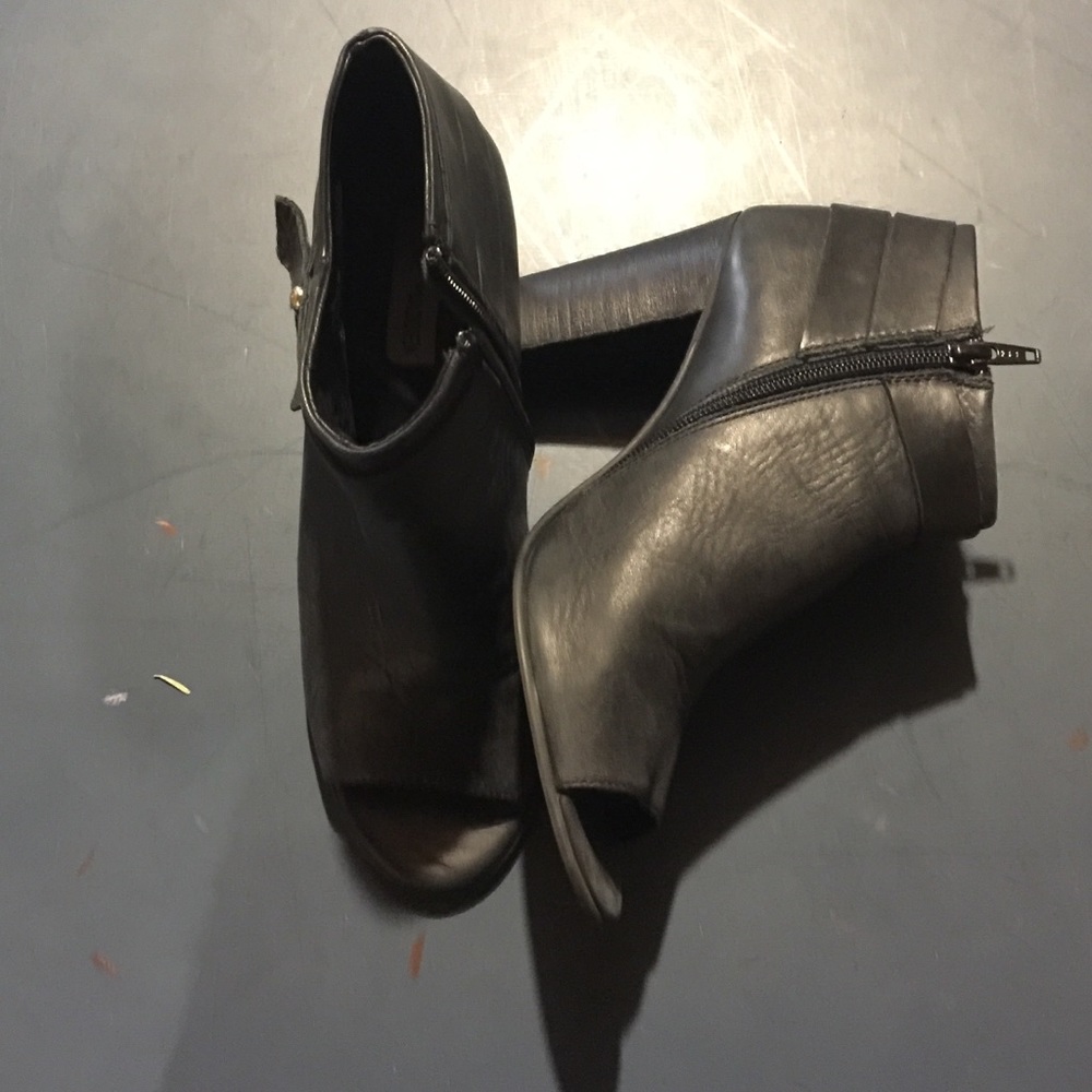 steve madden peep toe heels