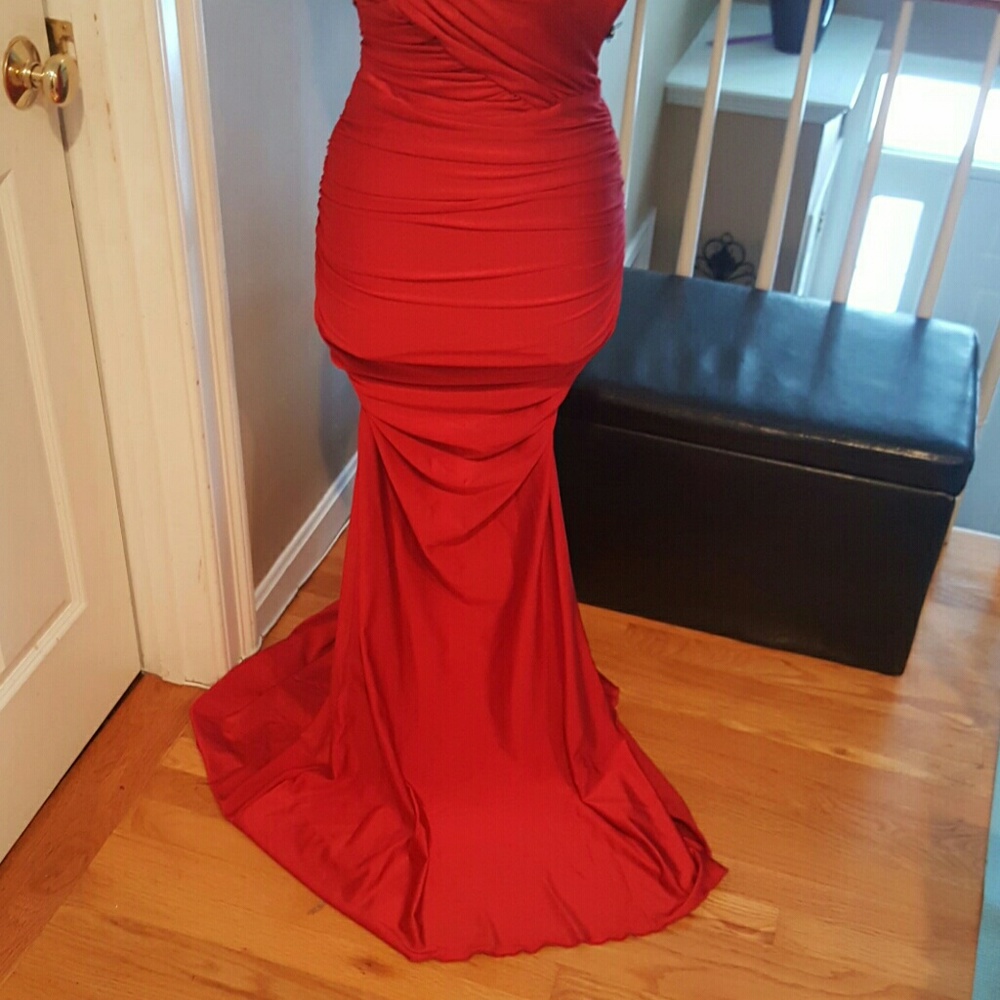Dress - Picture 2 of 5