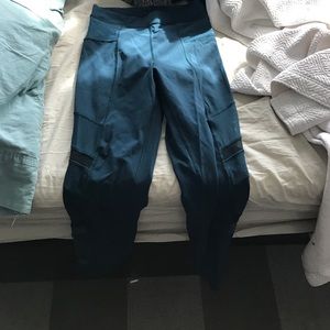 Lululemon mesh side leggings