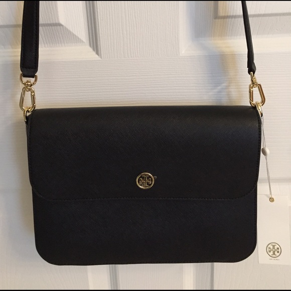 Tory Burch Handbags - 🆕Tory Burch "Robinson" cross-body Leather bag NWT