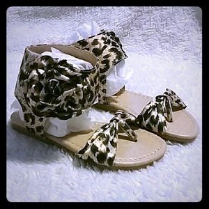 Diamond cheetah print sandals. Toddler girl size 5