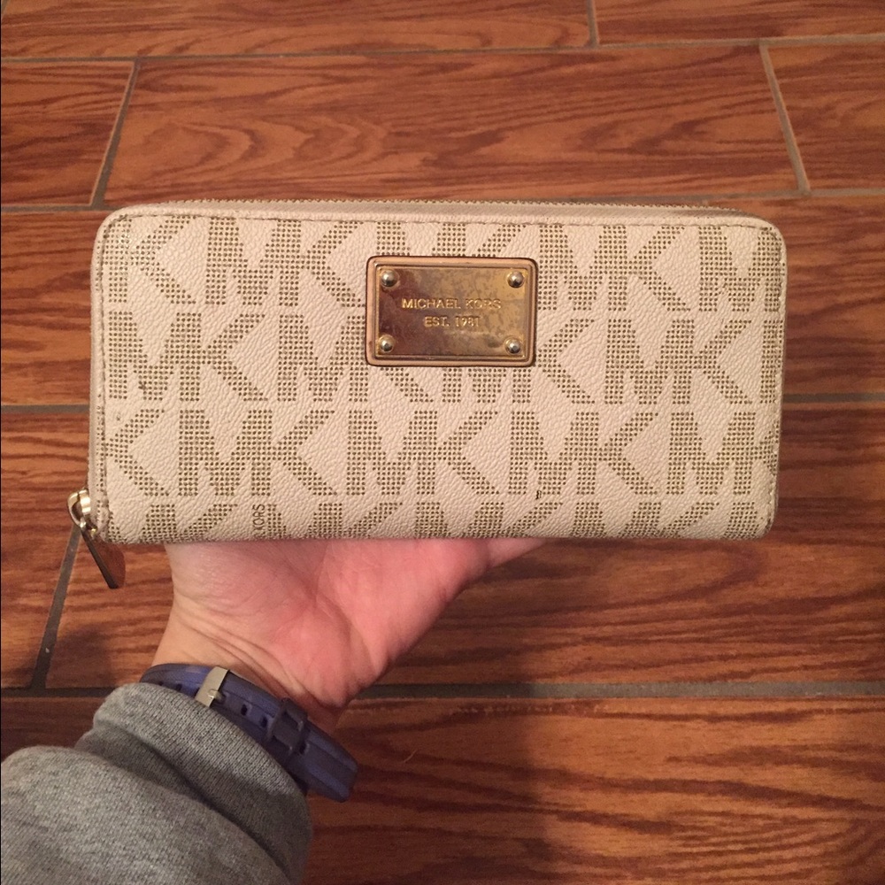 MK wallet