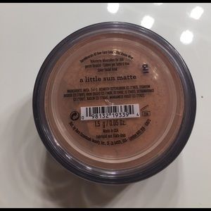 Bare Minerals a little sun matte