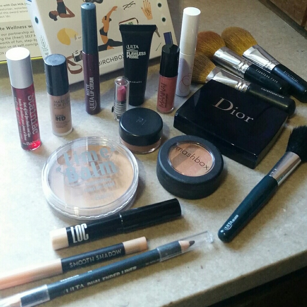 Makeup lot