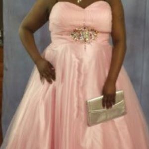 Sweetheart neckline prom dress baby pink