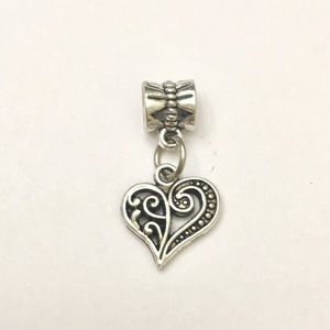 SILVER P DANGLE HEART BEAD FITS PANDORA BRACELET