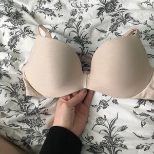 PINK Victoria secret bra size 32C