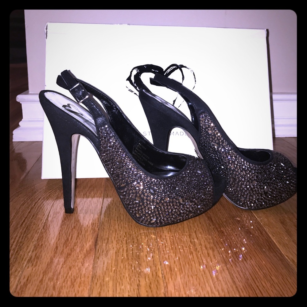 Steve Madden special edition sequin pump 6.5