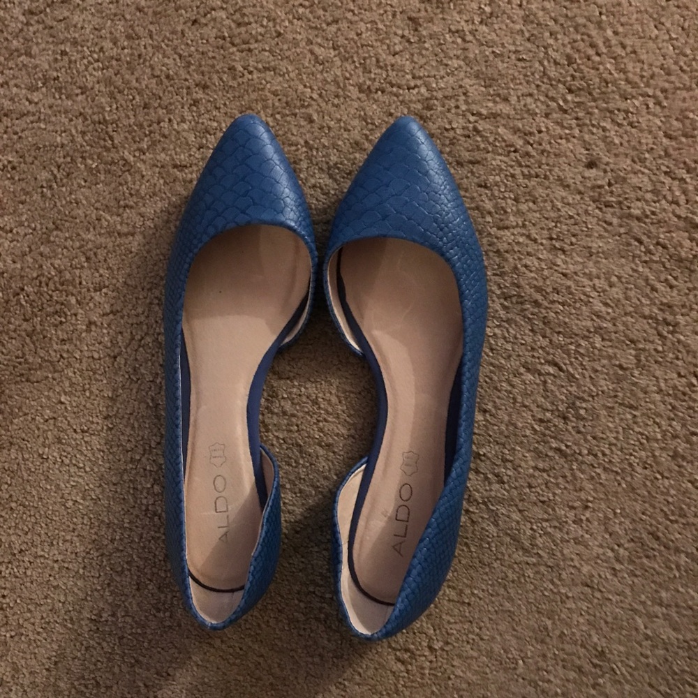 Aldo blue flats