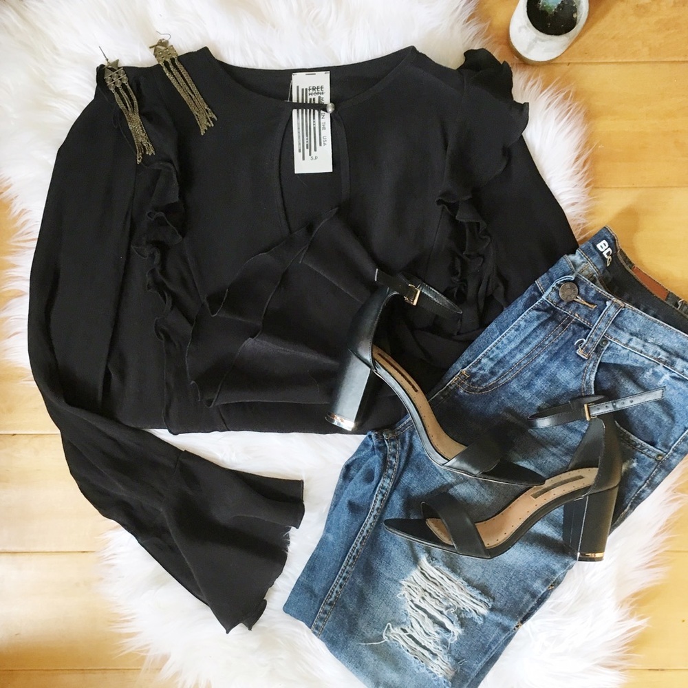 FREE PEOPLE "ruffle blouse"