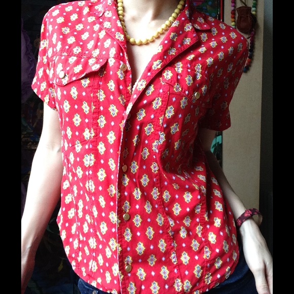 SOLD PLATOS LIZ WEAR Short Sleeve Cowgirl - Picture 3 of 8