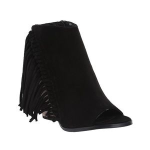 NWOT Coconut by Matisse Open Toe Fringe Bootie