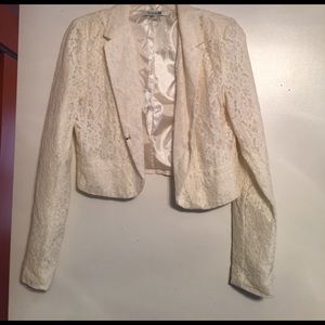 Off white lace short blazer