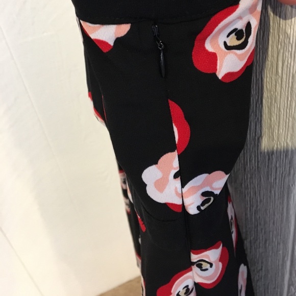 ELLE Black Dress with a Pink & Red Flower Print 🌸 - Picture 4 of 8