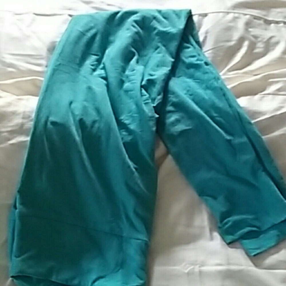LuLaRoe TC Turquoise leggings