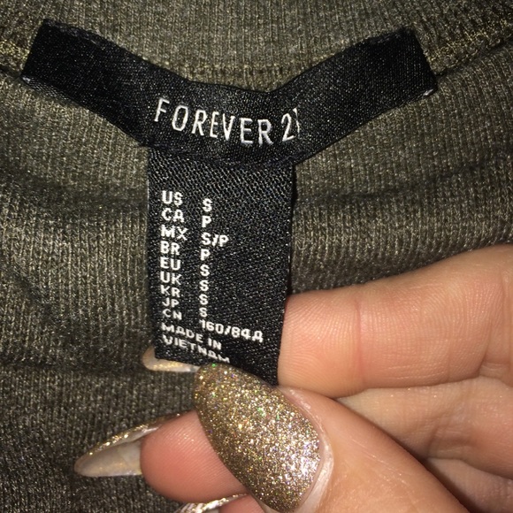 NWOT Sweater - Picture 2 of 2