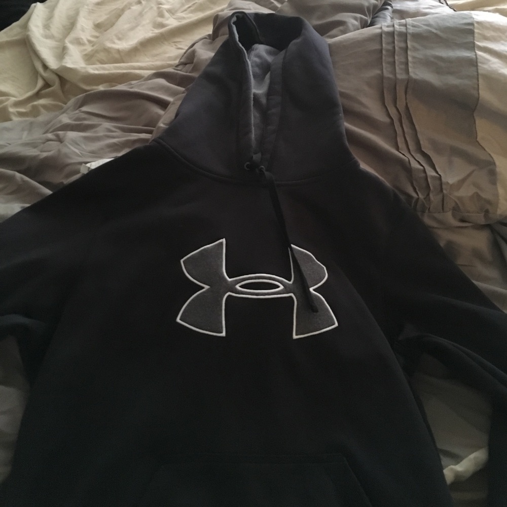 Women's under armour xl.