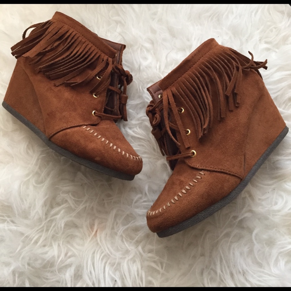Fringe moccasin wedge booties