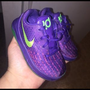 Size 6C toddler KDs